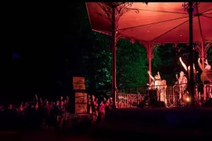 Court circuit : Nuit Cuivrée