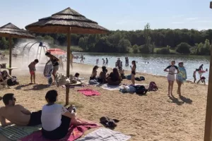 Baignade au lac de la forêt