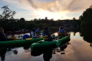 Balade nocturne en canoë-kayak avec un guide nature