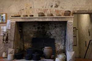 Visite à la lueur des lampes de poches