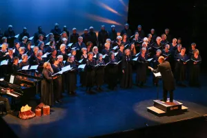 "50 ANS, LE CLASSIQUE S’ÉCHAPPE !" GROUPE VOCAL ARCANA