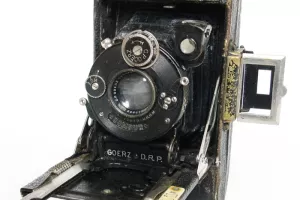 90 ans : Histoire de l'appareil photographique