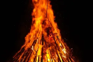 Feu de la Saint-Jean à Ponchapt